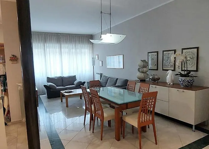 Appartement Tra Mare E Pineta - 100mt Dalla Viareggio